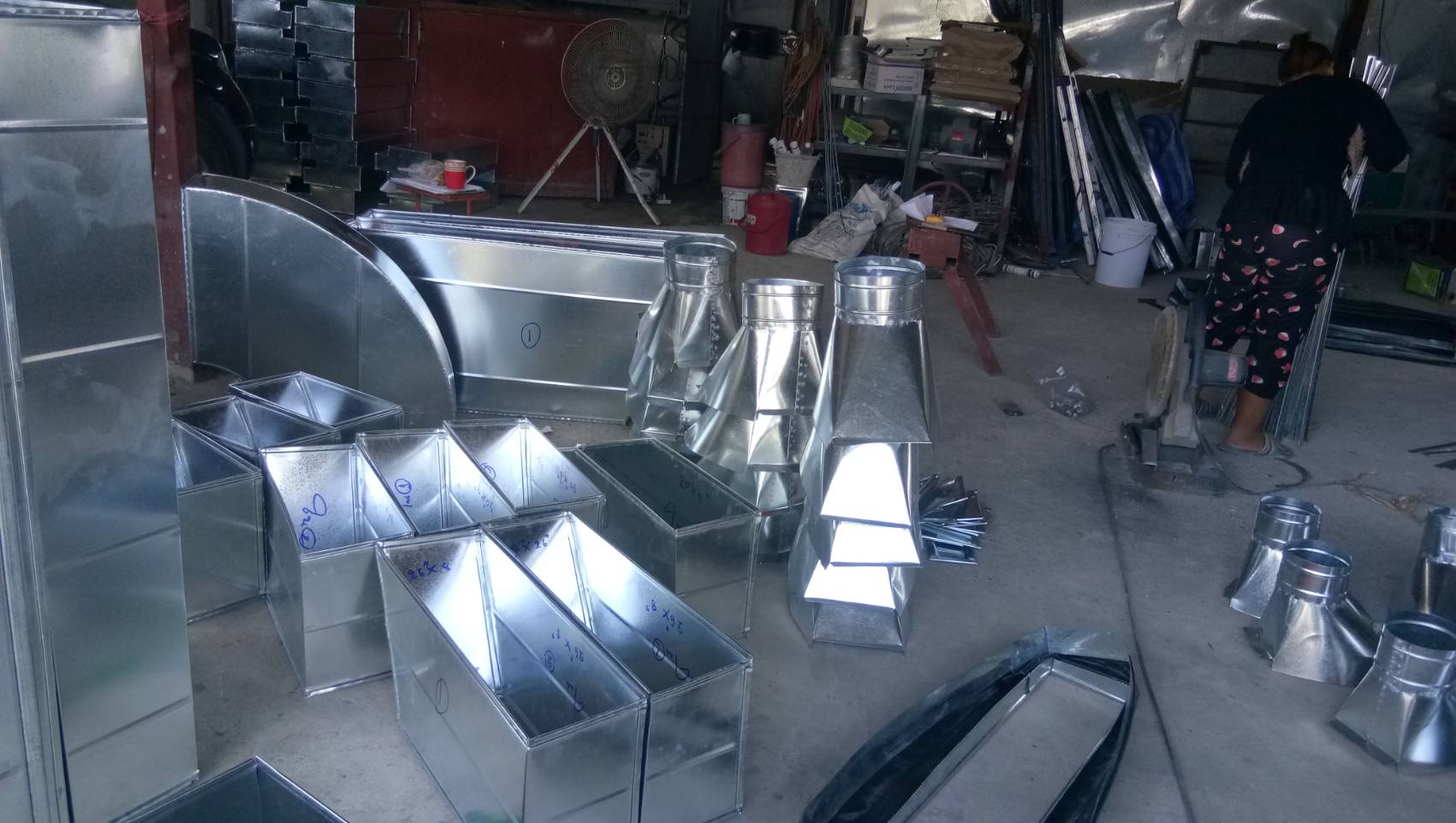 24 - https://tadeoairduct.com | บริษัท ทาดิโอ้ แอร์ดักท์ จำกัด - TADEO AIR DUCT CO.,LTD. | รับงานระบบปรับอากาศ ระบายอากาศ ท่อดักท์แอร์ ท่อ Hood ดูดอากาศเสีย ทั้ง PID/สังกะสี เหล็กดำ ท่อสแตนเลส งานโลหะแผ่นต่างๆ 24 - https://tadeoairduct.com | บริษัท ทาดิโอ้ แอร์ดักท์ จำกัด - TADEO AIR DUCT CO.,LTD. | รับงานระบบปรับอากาศ ระบายอากาศ ท่อดักท์แอร์ ท่อ Hood ดูดอากาศเสีย ทั้ง PID/สังกะสี เหล็กดำ ท่อสแตนเลส งานโลหะแผ่นต่างๆ